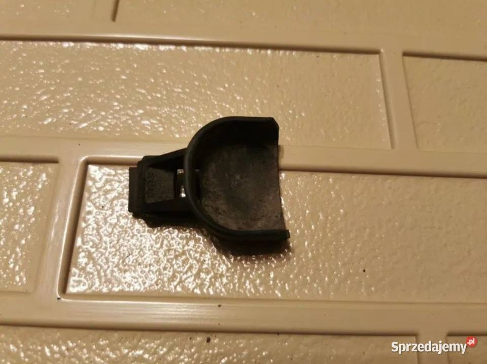 Gniazdo mocowanie uchwyt chłodnicy BMW E32 E34 Żory