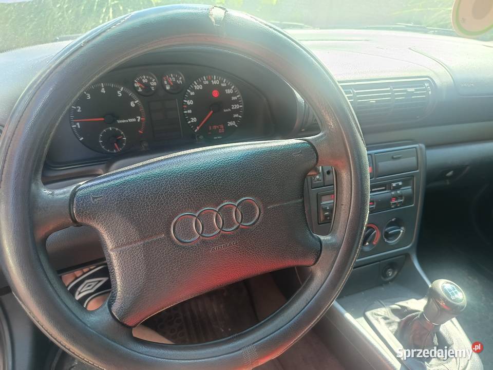 AUDi A4 B5 16 Benzyna Sprawny Technicznie Bierawa