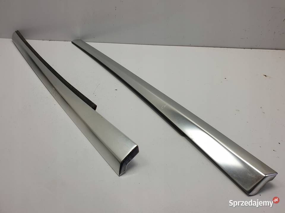 Mercedes A205 W205 Cabrio TYLNA LISTWA SZYBY Kpl Rudka