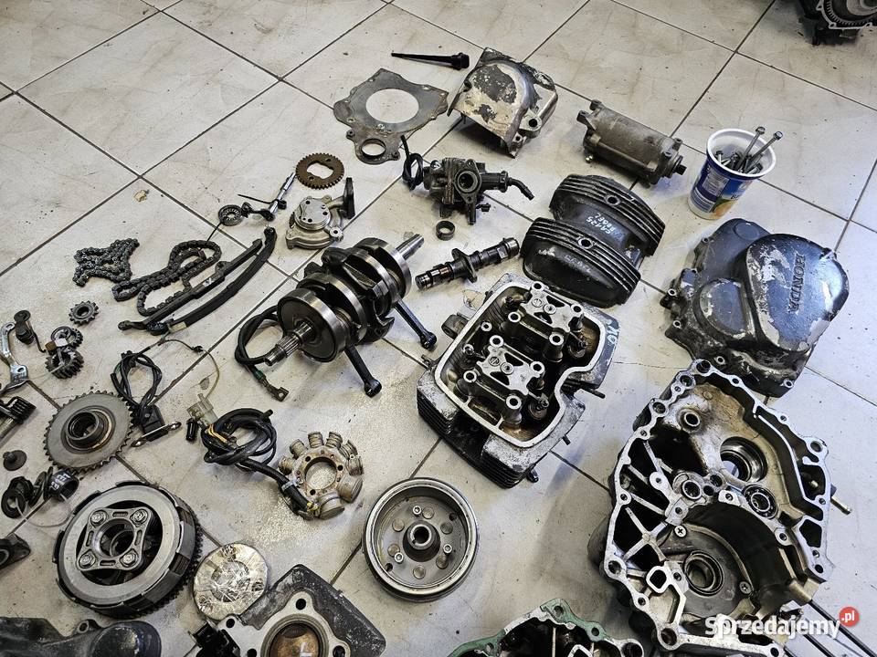 Honda Rebel 125 silnik części Ca 125 głowica sprzedam