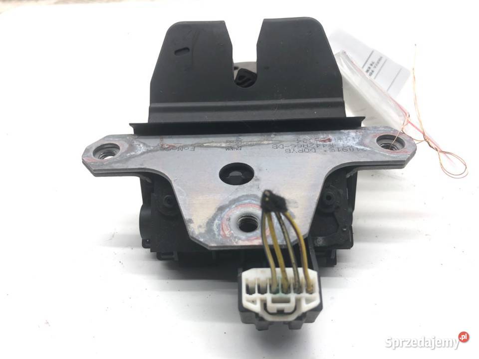 ZAMEK KLAPY TYŁ FORD FOCUS III Hatchback