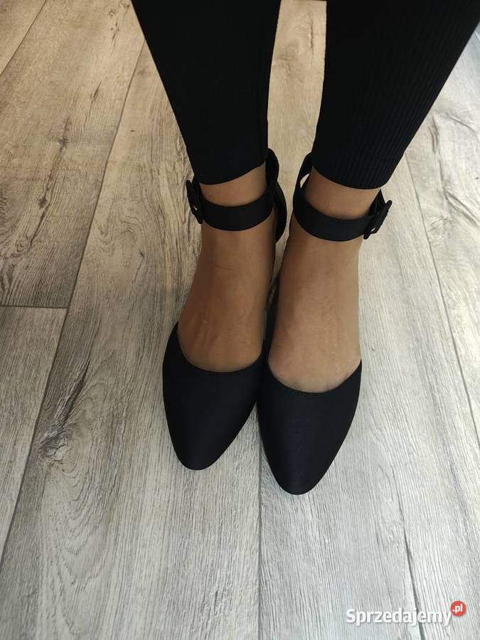 43 Czarne czółenka wieczorowe z zapięciem NOWE Kraków sprzedam