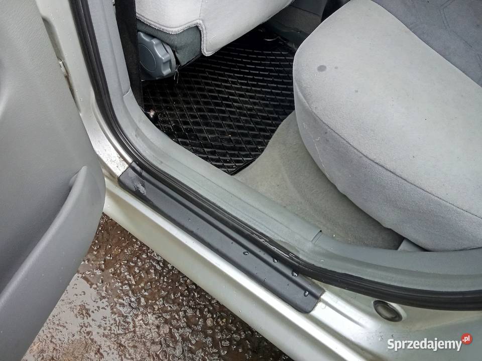 Sprzedam Skodę Oktawie 16 benzyna Rększowice