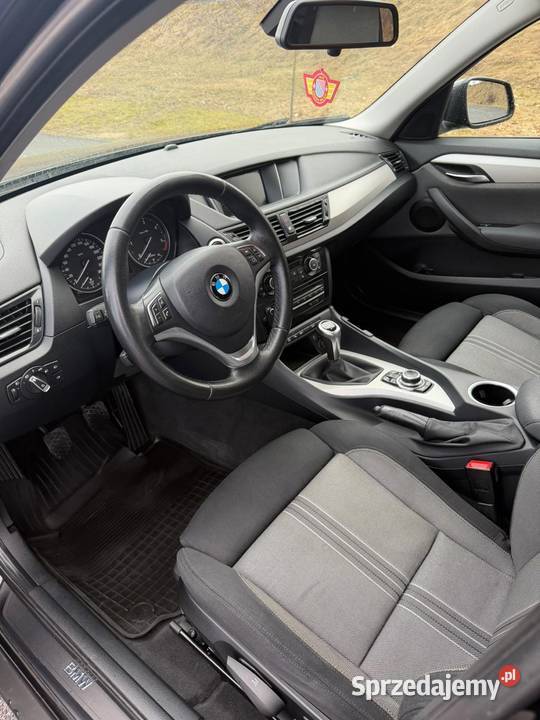 Sprzedam BMW X1 stan BMW