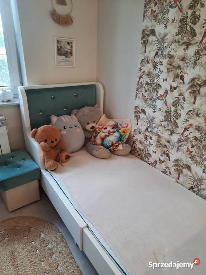 Łóżko z IKEAdwie pufy mazowieckie Radom sprzedam