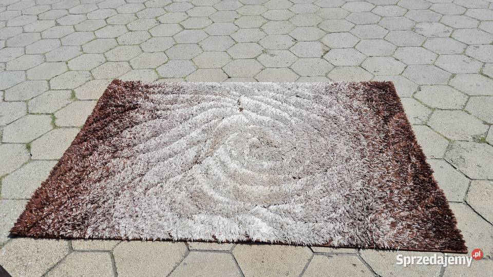 Dywan Tria browni 16 x 23 m długi włos 230m