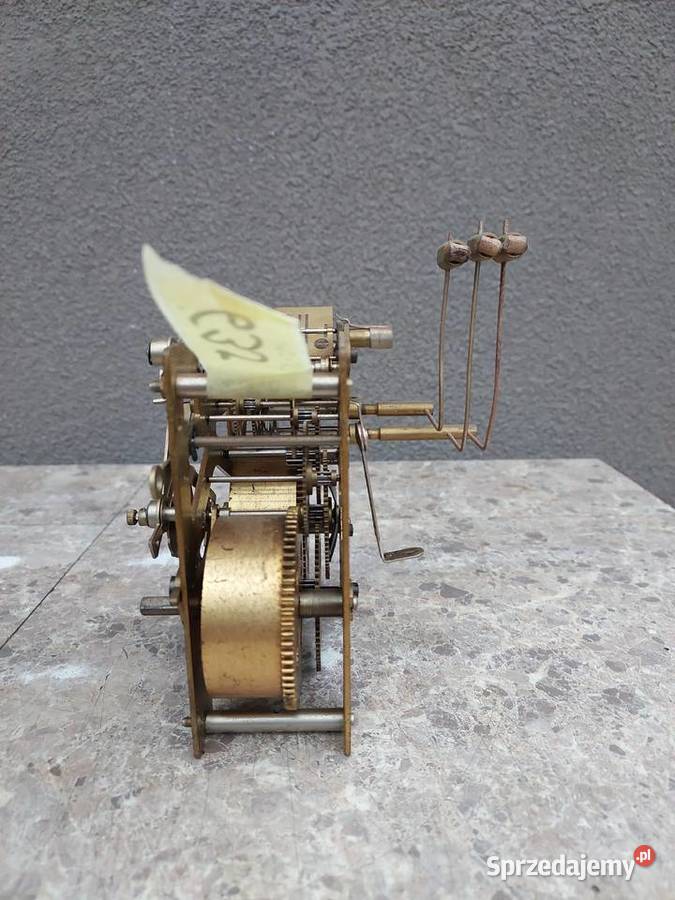 635 Mechanizm starego zegara ściennego Junghans Tczew