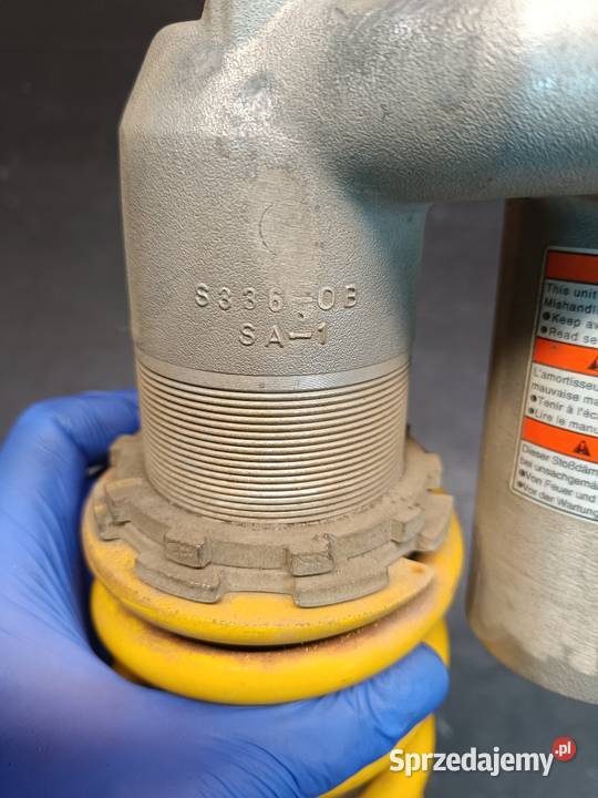 Amortyzator tył centralny zawieszenie części Gołaczewy