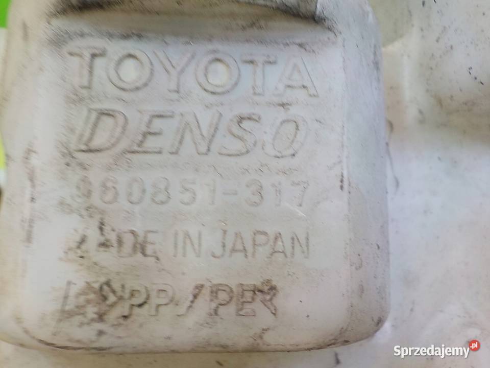 TOYOTA PRIUS III 18 VVTI 10r zbiorniczek Suków