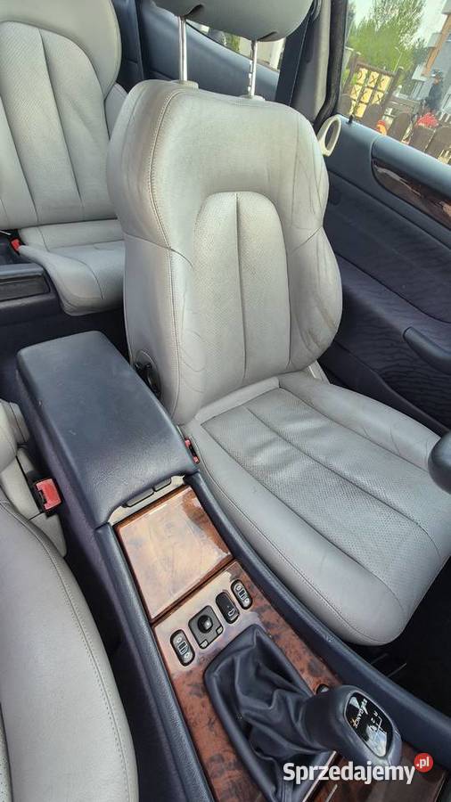 MercedesBenz CLK 200 20 136 Coupe srebrny mały Motoryzacja