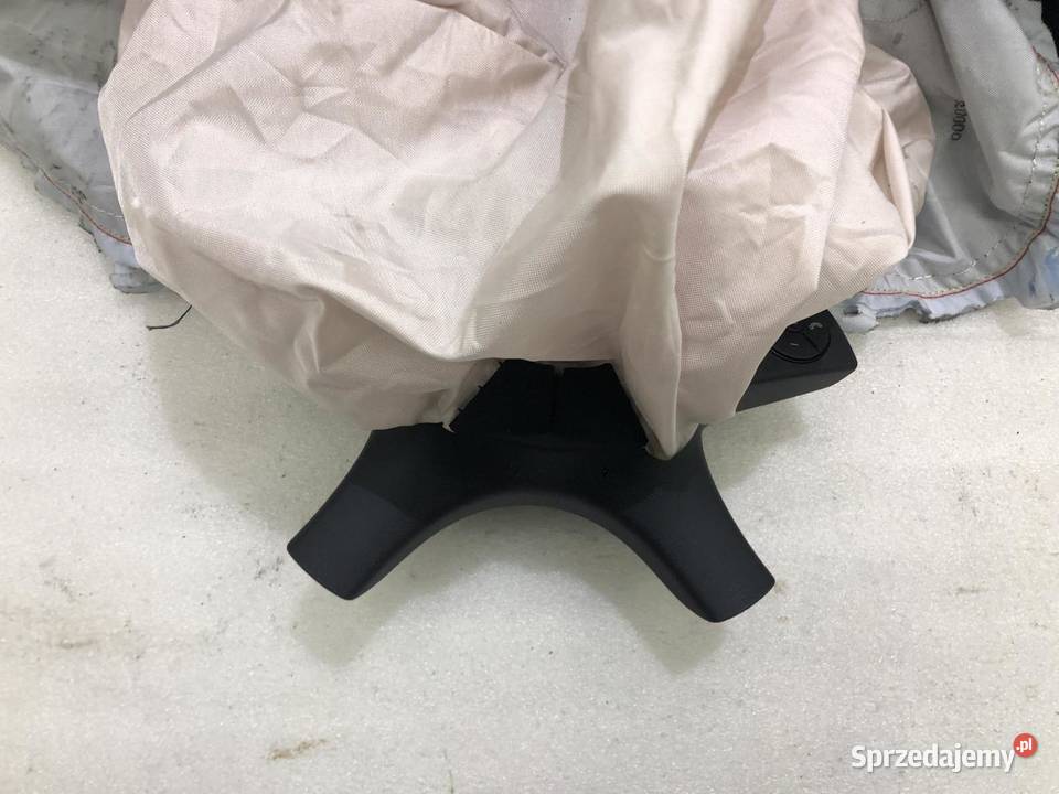 DESKA KOKPIT AIRBAG PASY MERCEDES W204 EUROPA