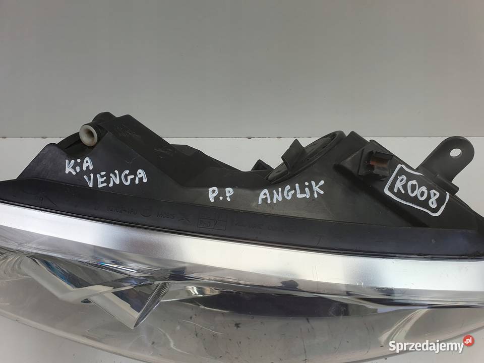 LAMPA PRAWA Kia Venga PRZEDNIA prawy przód osobowe sprzedam