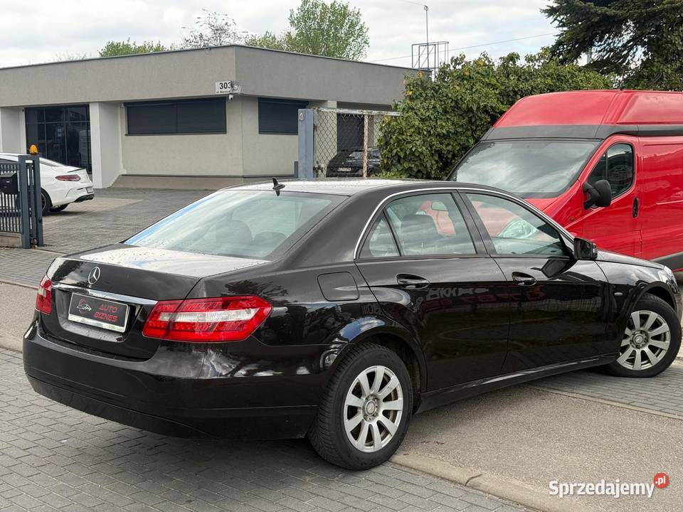 MercedesBenz Klasa E W212 21 sedan 2011 sprzedam