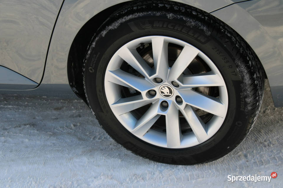 koda Superb Style DSG Kamera Gwarancja GFotele bluetooth Warszawa