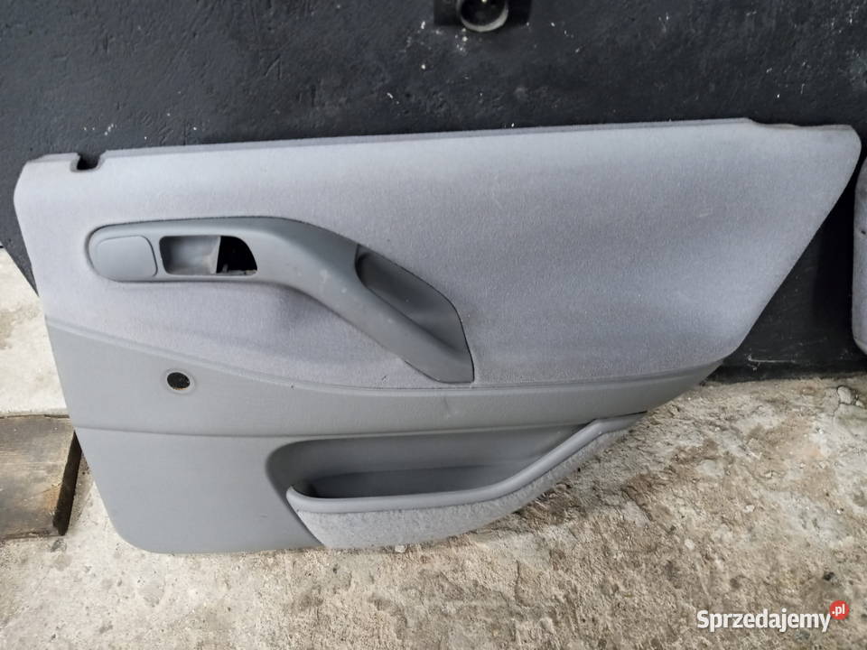 Fotele wnętrze boczki Passat B4 Kombi Turek