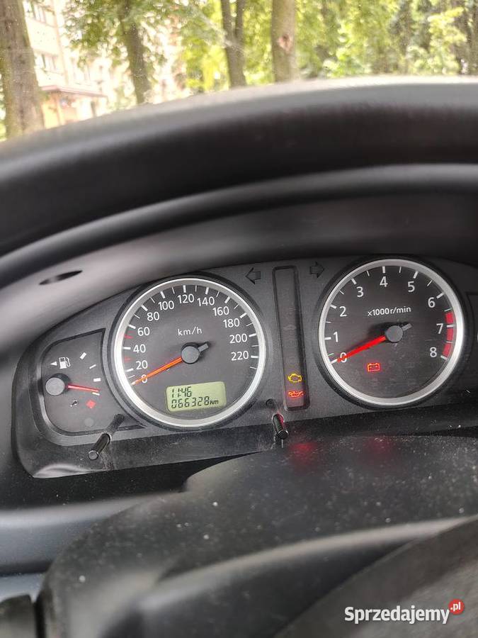 Nissan Almera VISIA 15 Benzyna Salon Polska centralny zamek Warszawa