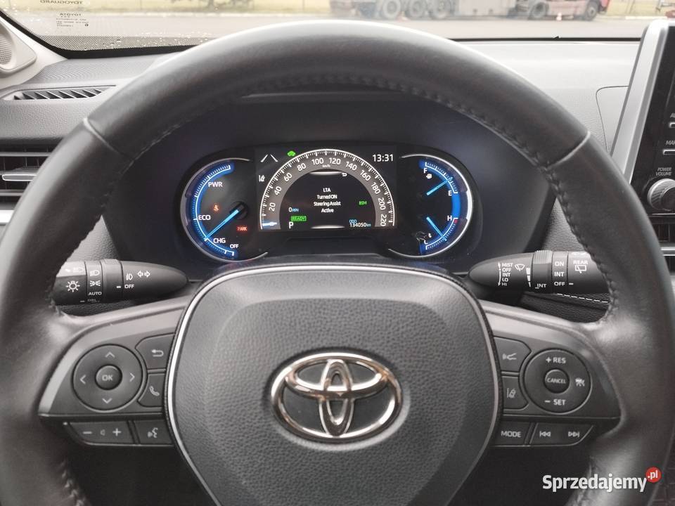 Toyota RAV4 hybryda 4x4 skóra navi Limited 2020 sprzedam