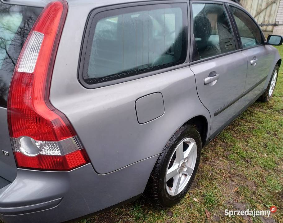 volvo v50 na czesci uszkodzony