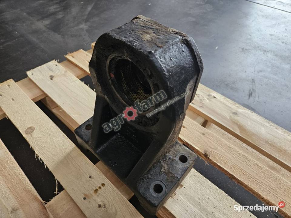 Uchwyt mostu przedni FWD Massey Feguson 8270 Byków