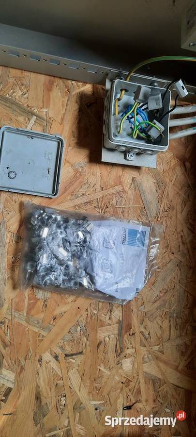 Szara Rack serwerowa sieciowa metalowa Gubin