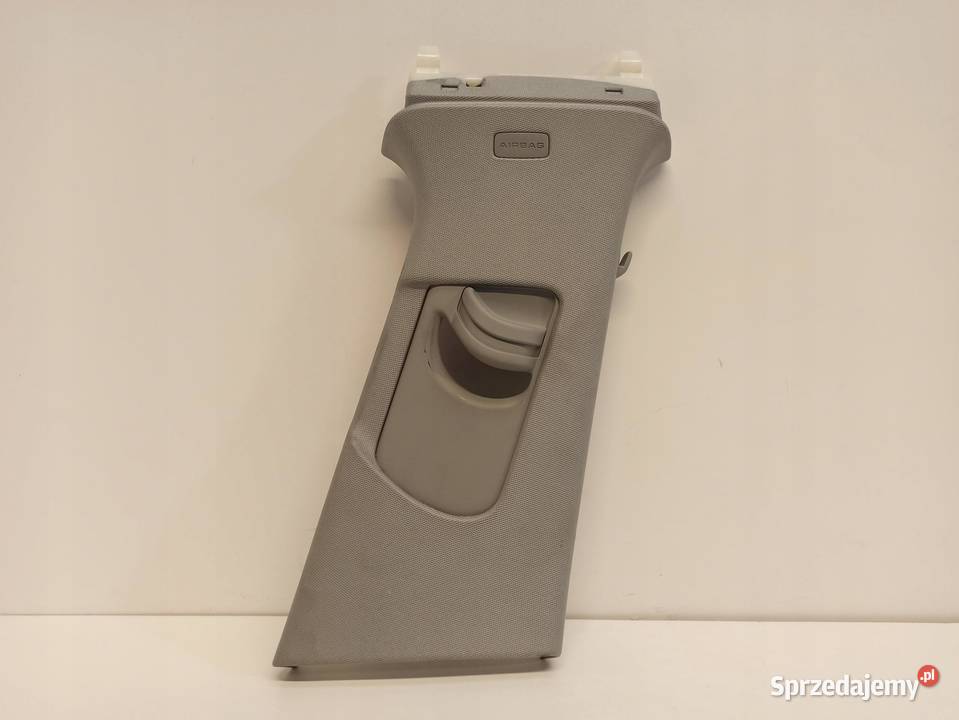 AUDI A4 B9 POSZYCIE SŁUPKA PRAWE 8W0867244C