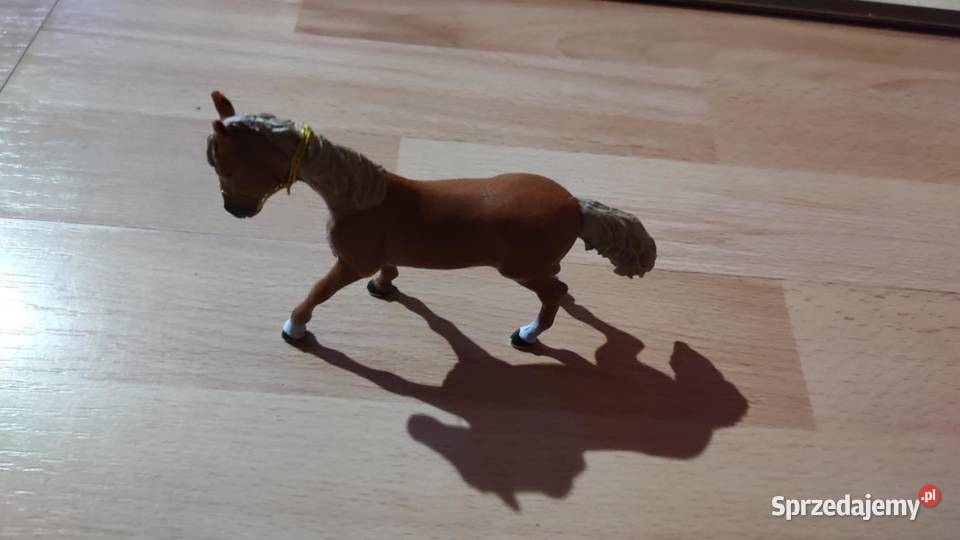 figurka Koń Klacz Książ Wielkopolski
