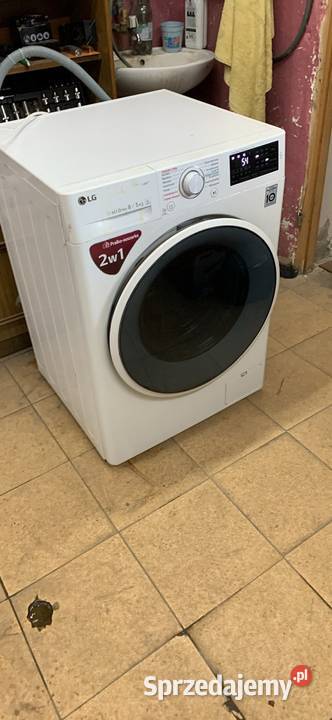 Pralko suszarka LG wsad 8 W pełni sprawna 60cm Przytoczna