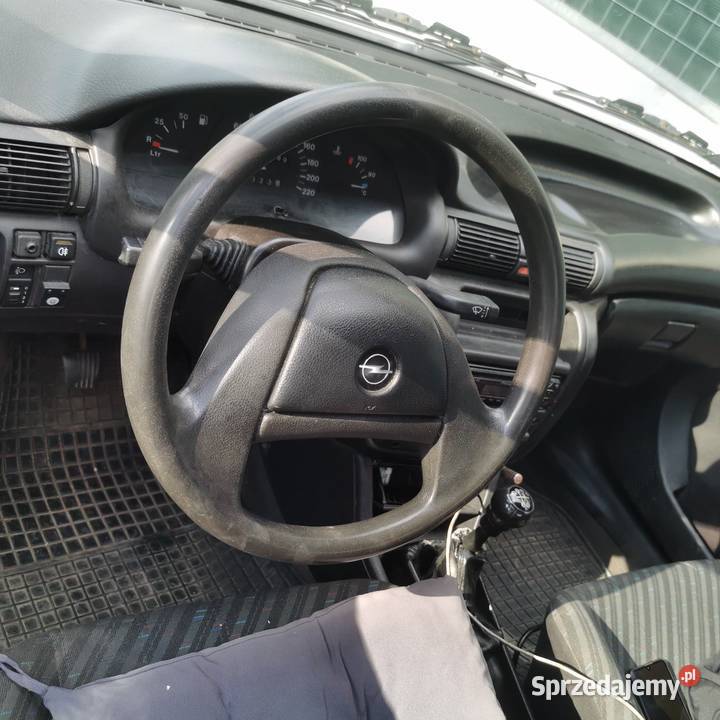 Niezadowolona opel astra 14 gaz lpg Iwaniska