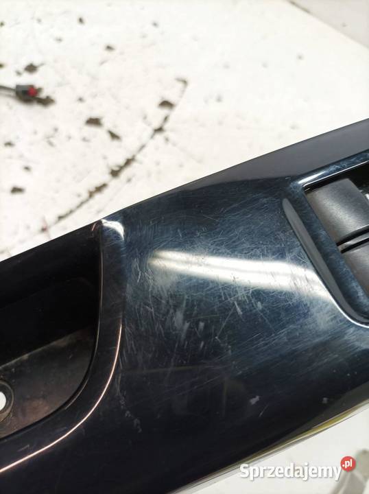 PRZEŁĄCZNIK SZYB LEWY PRZÓD 8608A331 Mitsubishi osobowe świętokrzyskie