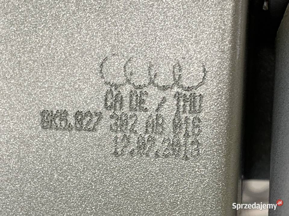 ZAWIAS KLAPY TYŁ AUDI A4 B8 SedanLimuzyna 0715 osobowe