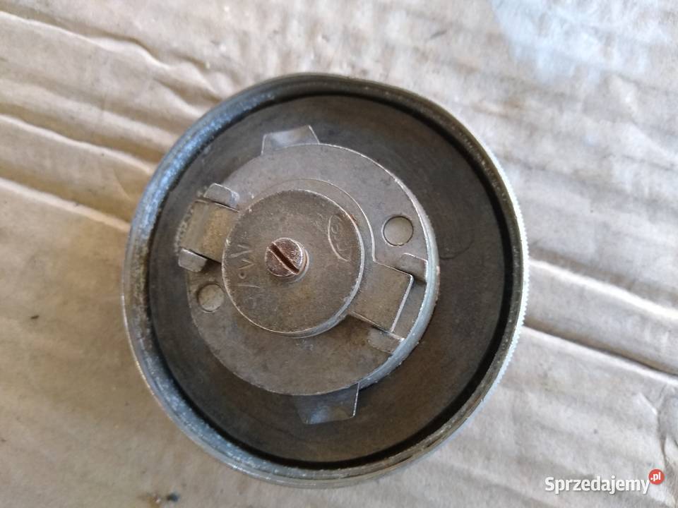 Syrena żuk Nysa warszawa fiat korek wlewu paliwa Kruszwica