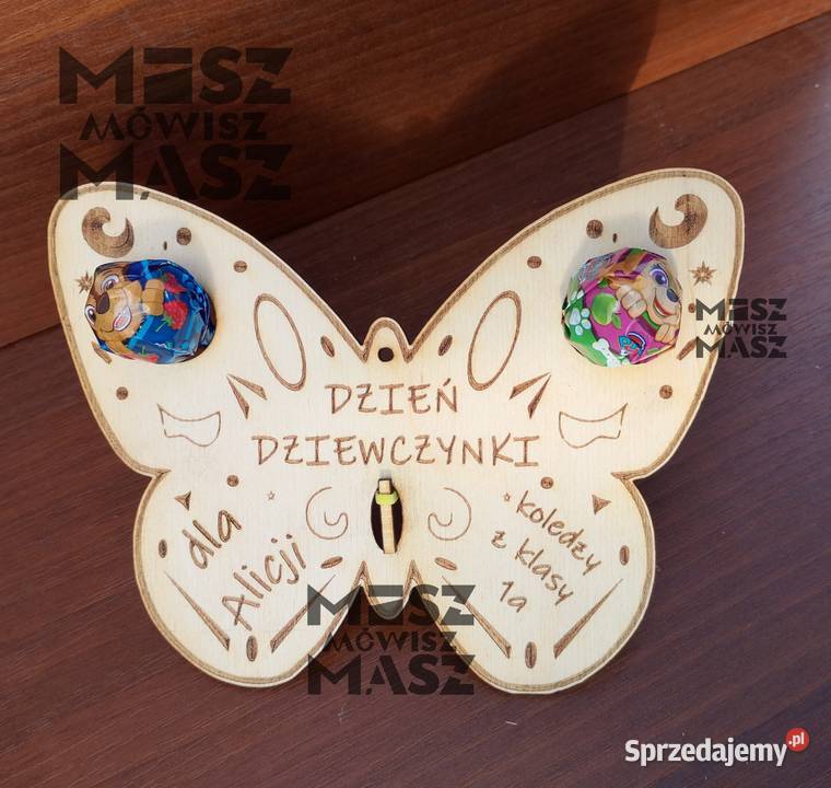 Motylek z lizakami na dzień dziewczynki plus wielkopolskie Racot