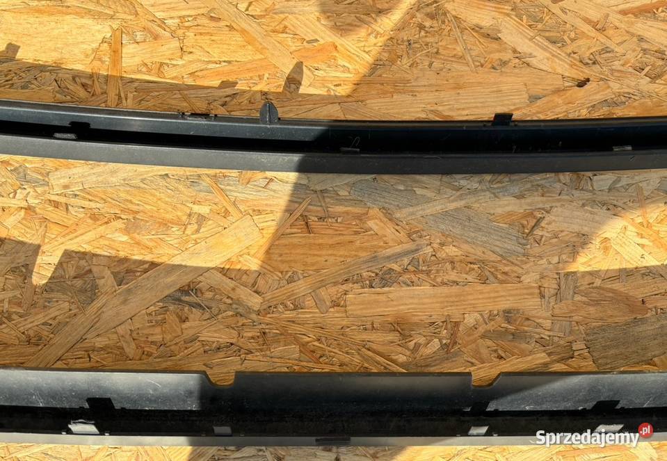 LAND ROVER FREELANDER 2 LIFT RAMKA GRILL ATRAPY Międzychód