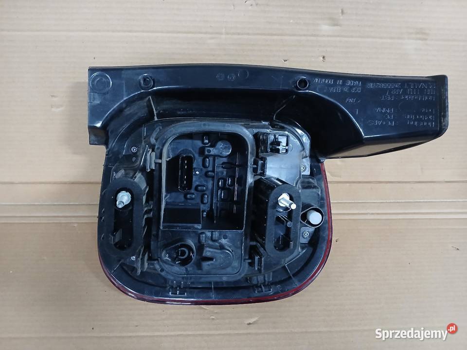 LAMPA LEWA TYLNA TYŁ DACIA DUSTER II 2 Lampy tylne Drezdenko sprzedam