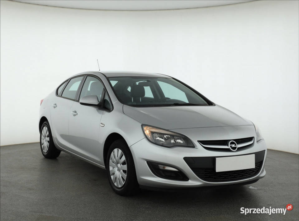 Opel Astra 14 T Piaseczno