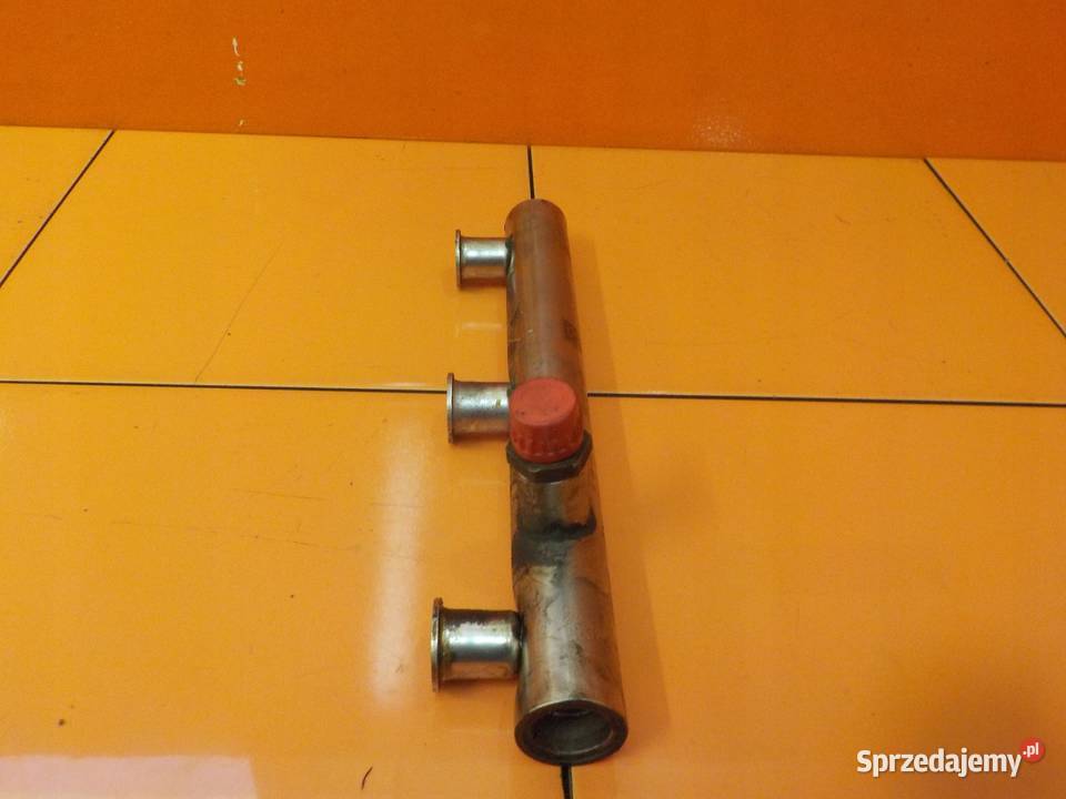 AUDI A4 B8 32 FSI 10r 265 CAL listwa wtryskowa osobowe mazowieckie Suków