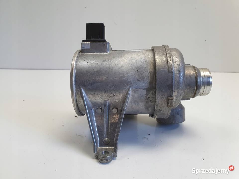 Volvo V90 20 T T4 TURBO POMPA WODY 31368715 osobowe Pompy wody