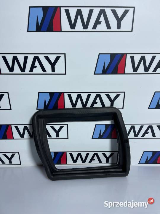 BMW F10 F11 USZCZELKA RAMKA HEAD UP HUD EUROPA