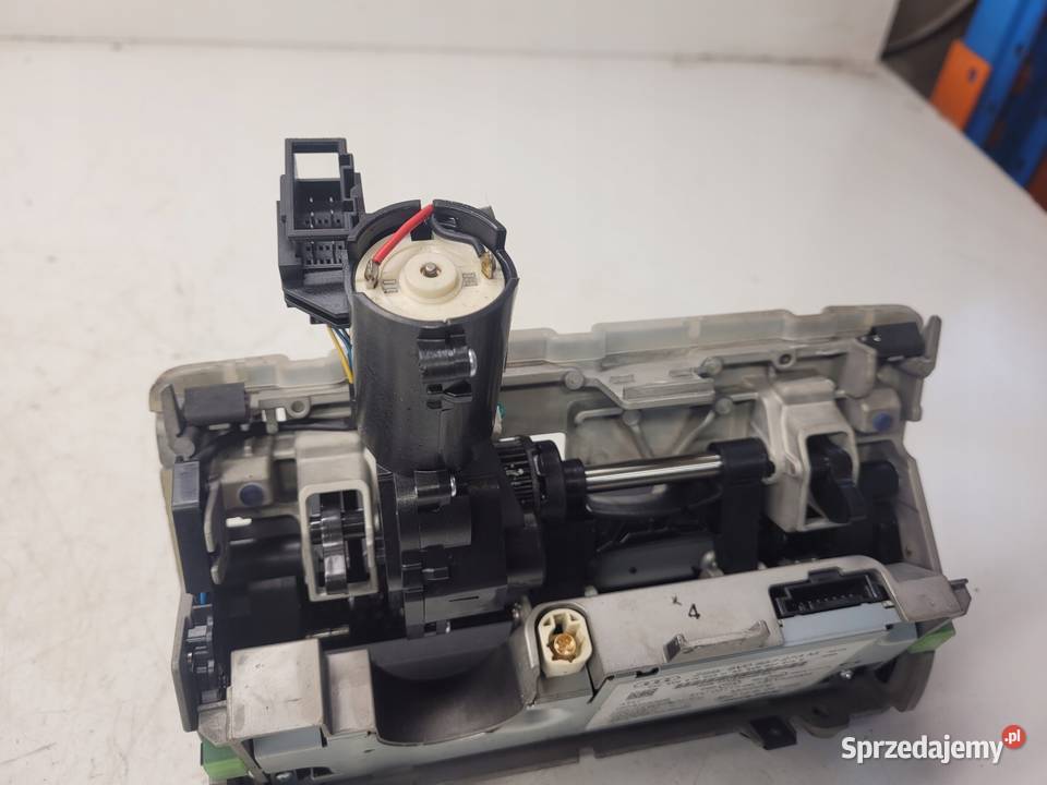WYŚWIETLACZ MONITOR WINDA AUDI A3 8V 8V0857273M Nawigacje fabryczne Przystajń