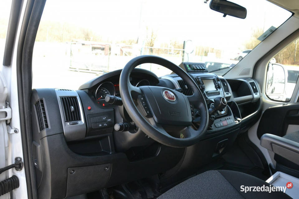 Fiat Ducato 23 JTD 150 ambulans karetka nosze biały Kęty