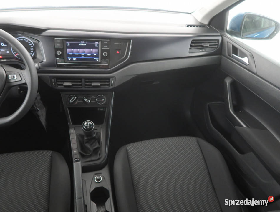 VW Polo 10