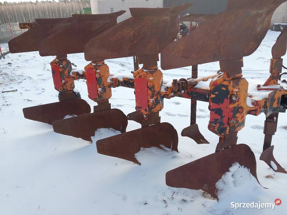 Pług obrotowy 4 nieuszkodzony Małomierzyce sprzedam