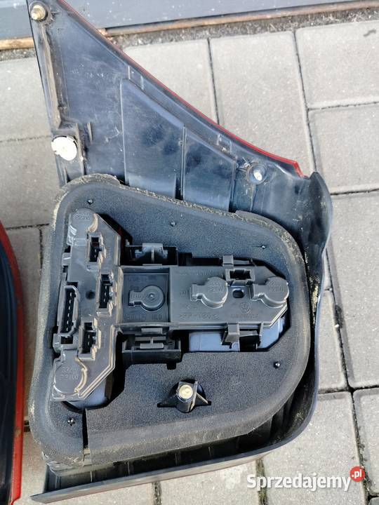 Lampa VW Golf lV HELLA Bolesławiec