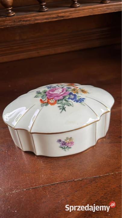 Puzderko Ilmenau Germany Z bukietami kwiatow Gdańsk