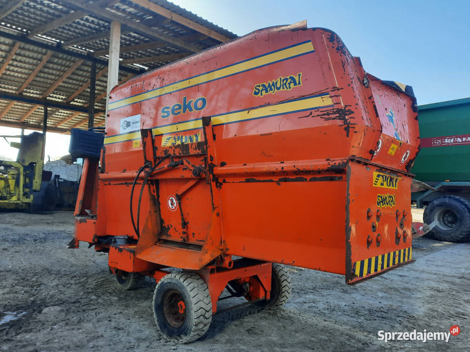 Wóz paszowy samojezdny SEKO PONY 3 0 3 m3 2005 sprzedam