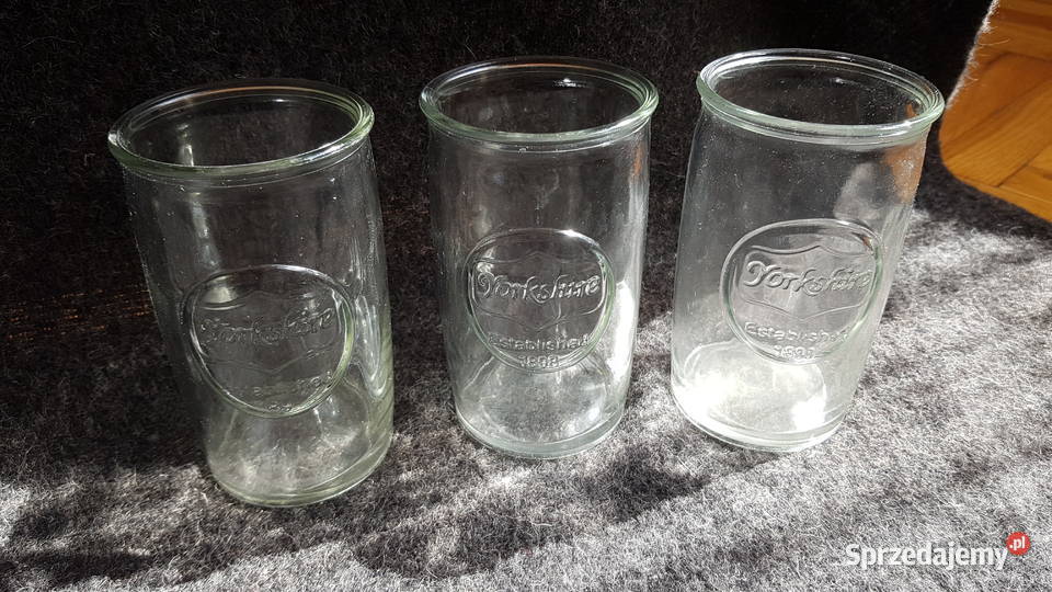 Trzy szklane szklanki słoiki Myszków