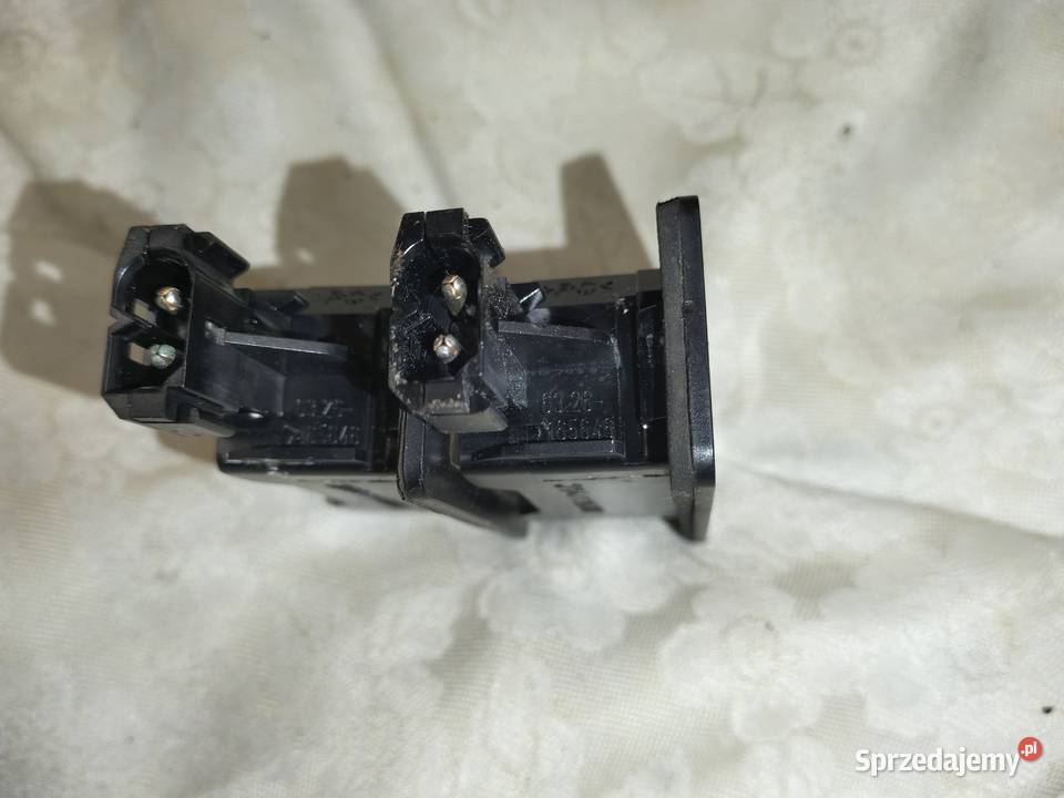 Oświetlenie tablicy rejestracyjnej BMW E46 E39 Lampki tablicy rejestracyjnej Poręba sprzedam