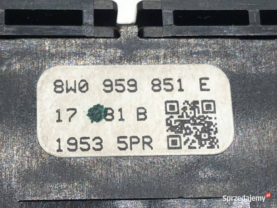 PRZEŁĄCZNIK SZYB AUDI A4 B9 8W0959851E Kombi osobowe
