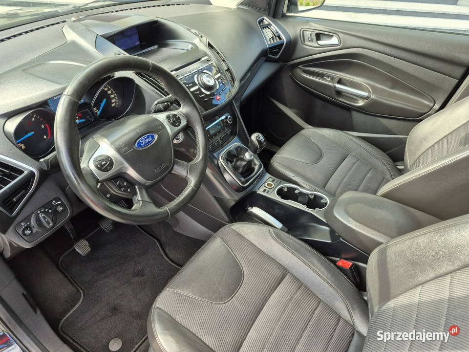 Ford Kuga ledy navi manual kamera grzane fotele lakier metallic Kuga lubelskie
