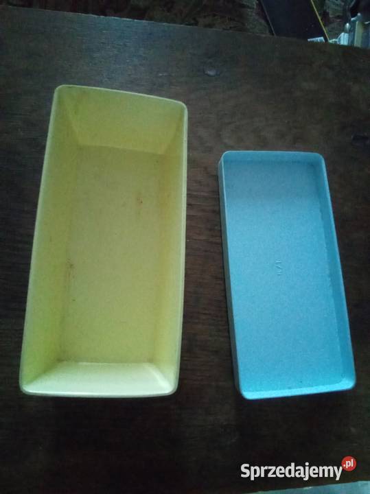 Pudełko plastikowe z DDR 1973 Vintage mazowieckie